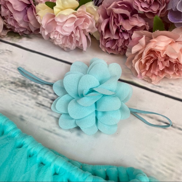 Newborn Baby Aqua Tutu and Headband Photo Prop - Picture 3 of 5